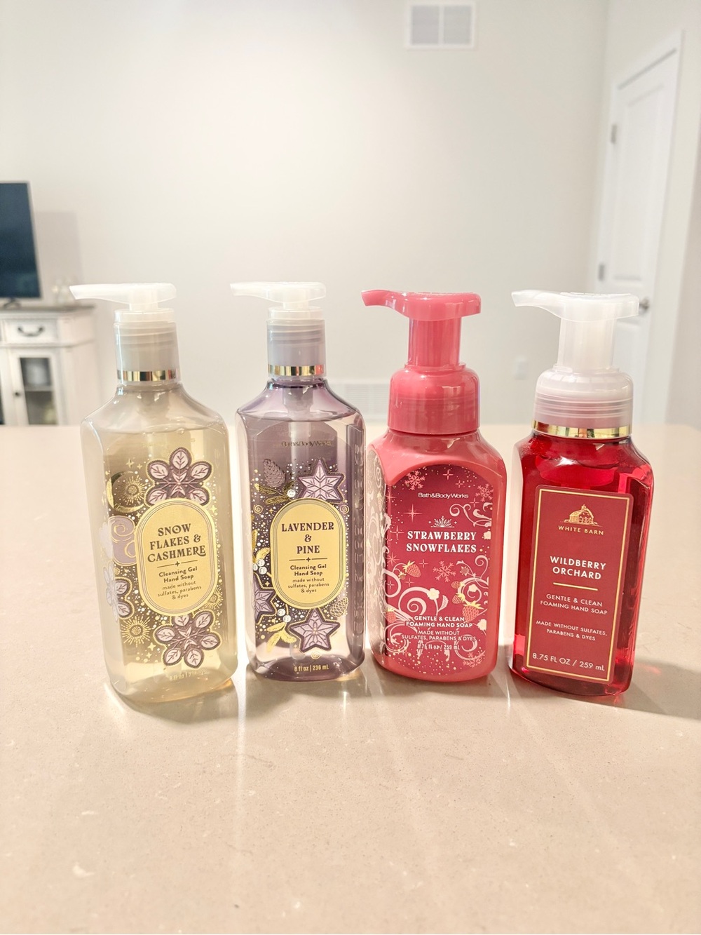 Bath & Body Works Winter Hand Soap Bundle 4pc New Snowflakes Berry